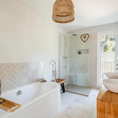 Lägenhet La Saltarelle Par Dodo A *